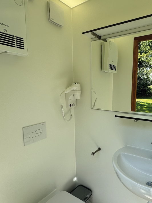 Haardroger en scheerstopcontact